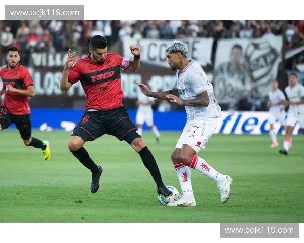 萨斯菲尔德足球俱乐部的辉煌历程与阿根廷足球精神传承之路 萨斯菲尔德足球俱乐部的辉煌历程与阿根廷足球精神传承之路